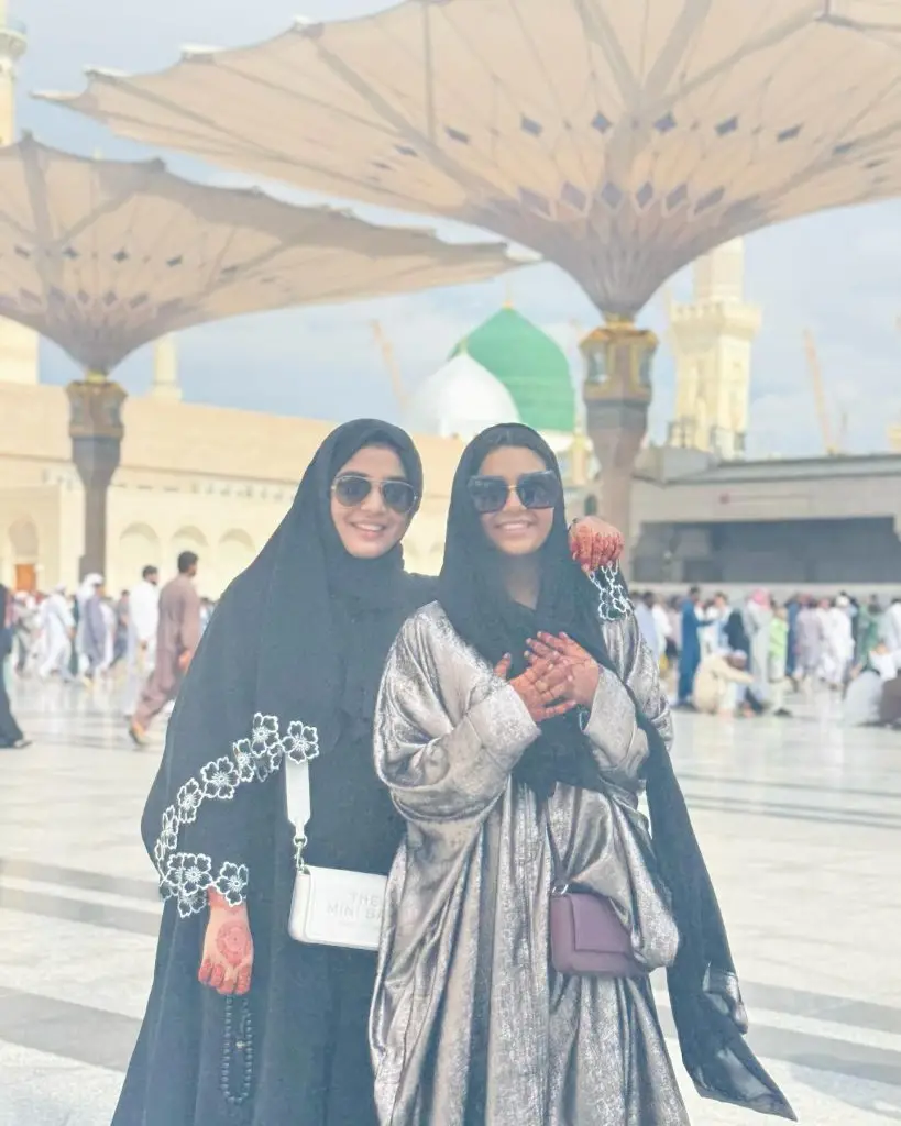 Laiba Khan Performs Umrah With Family