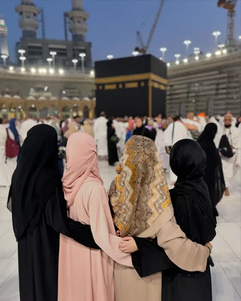 Maya Ali Shares Beautiful Pictures from Her Umrah