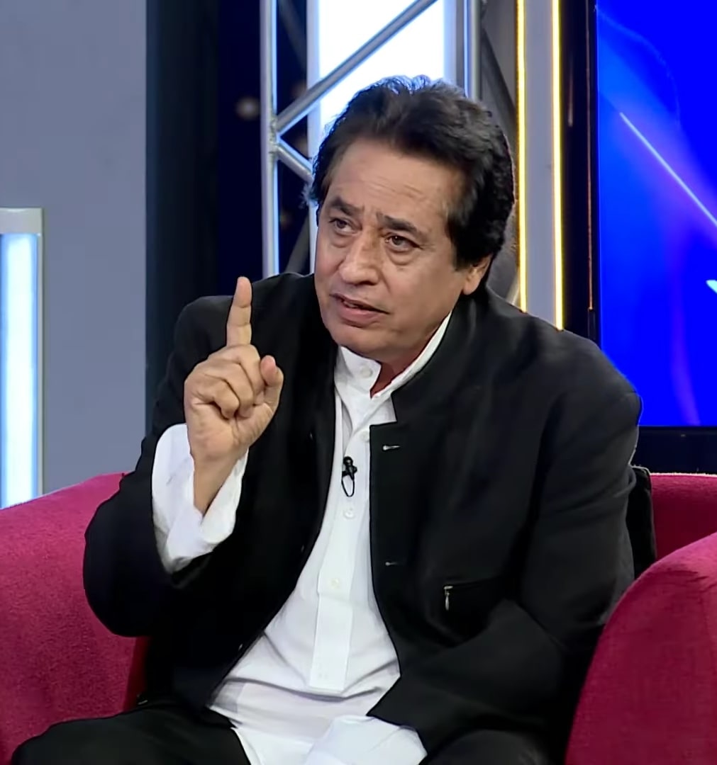Moammar Rana Wanted To Replace Saima From Choorian | Reviewit.pk
