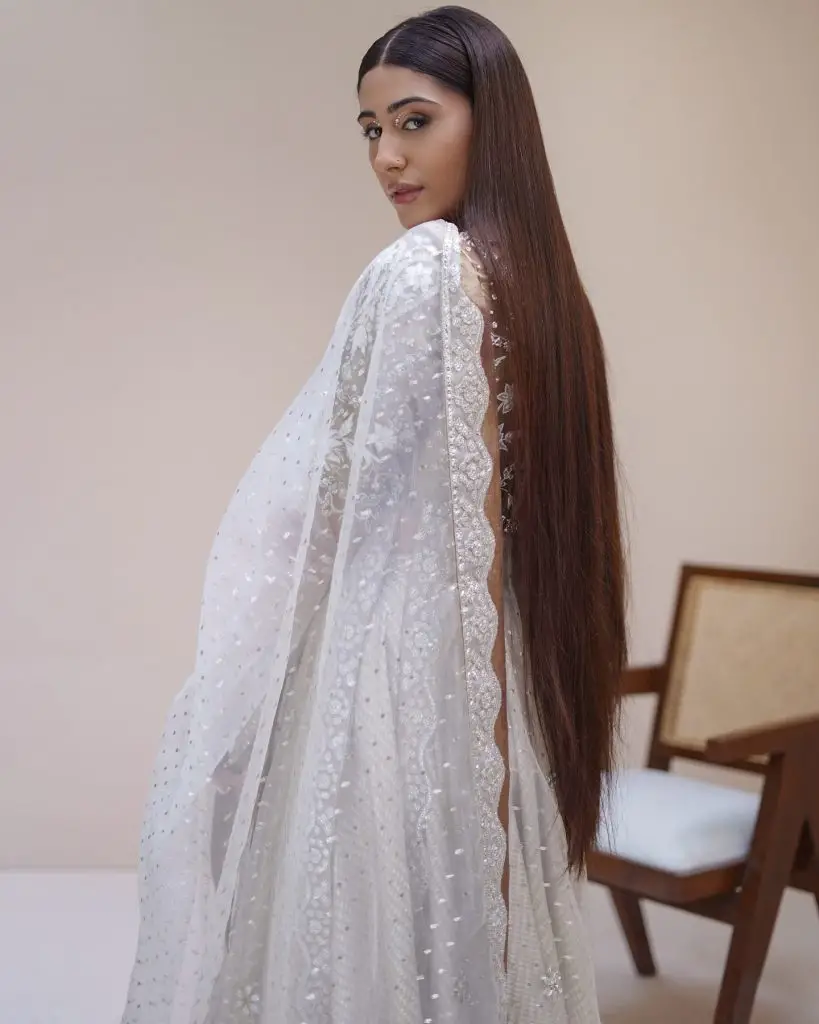 Naeema Butt Reveals Secret Of Her Long Hair