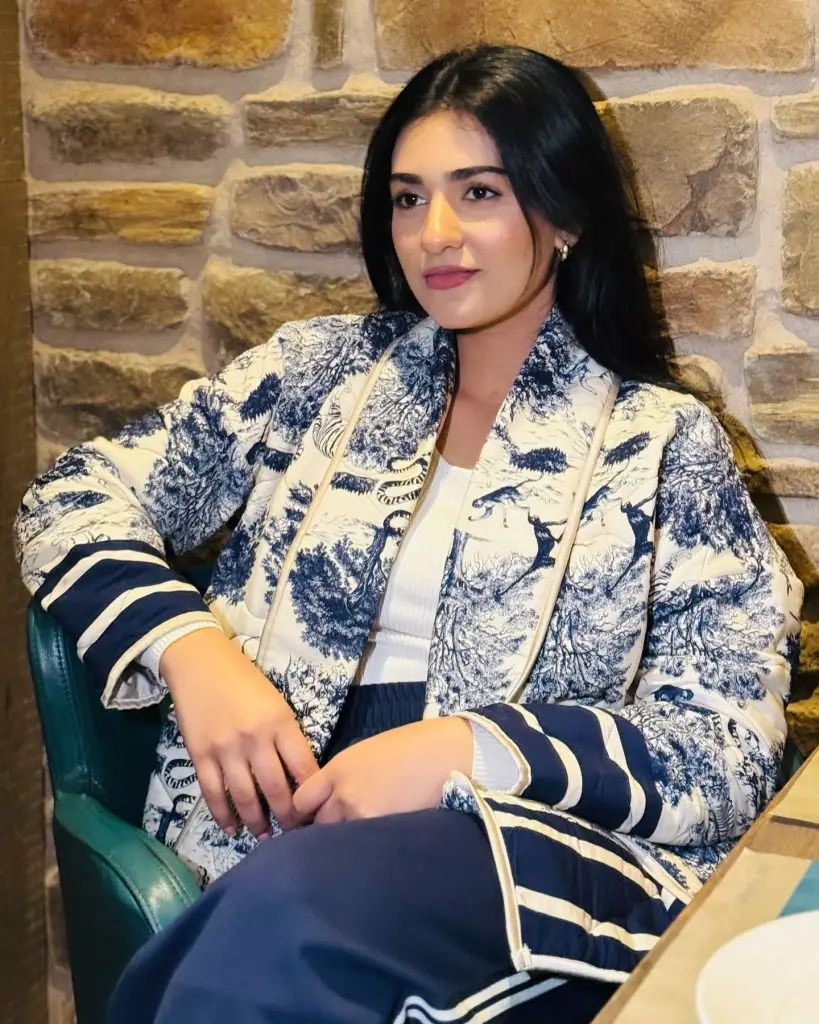 Sarah Khan's Strange Reason For Not Attending Hum Awards