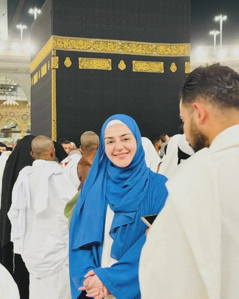 Shazeal Shoukat Performs Umrah