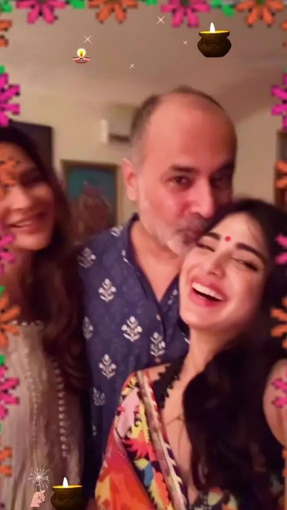 Sonya Hussyn Shares Pictures From Deepak Perwani's Diwali Party