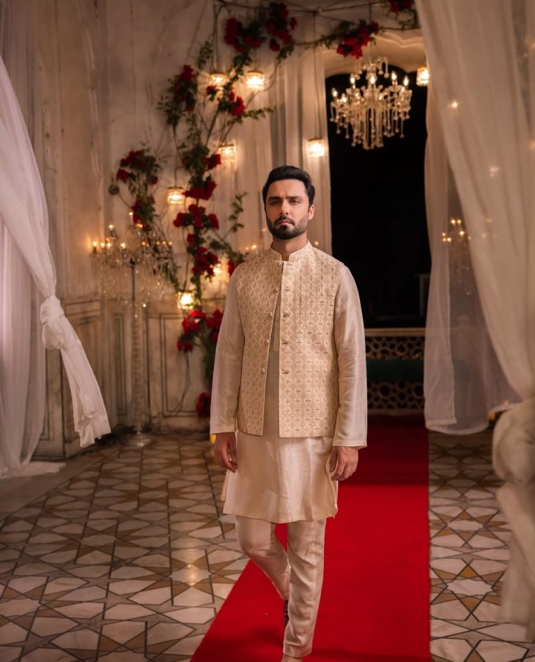ahmed-ali-akbar-upcoming-drama-details-reviewit-pk