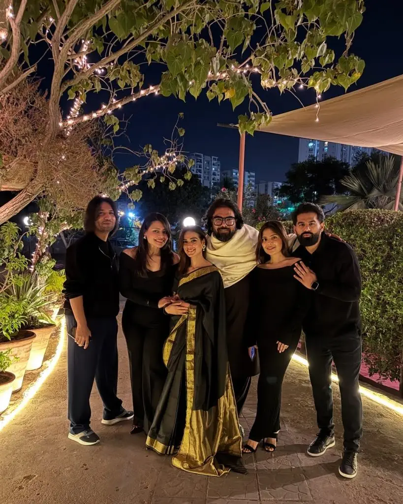 Photos from Iqra Aziz and Yasir Hussain's 5th Anniversary Dinner