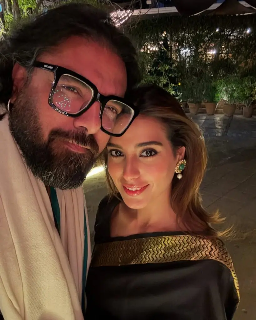 Photos from Iqra Aziz and Yasir Hussain's 5th Anniversary Dinner