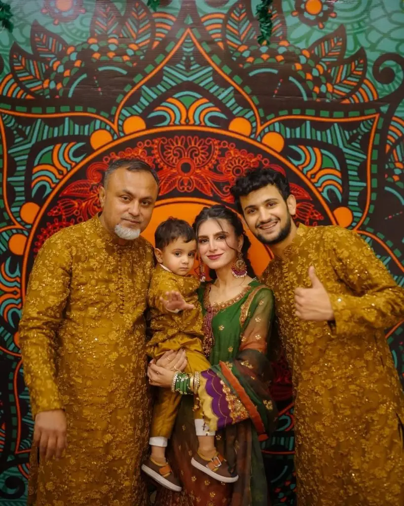 Maaz Safder Brother Hussain Safder's Mehndi Pictures