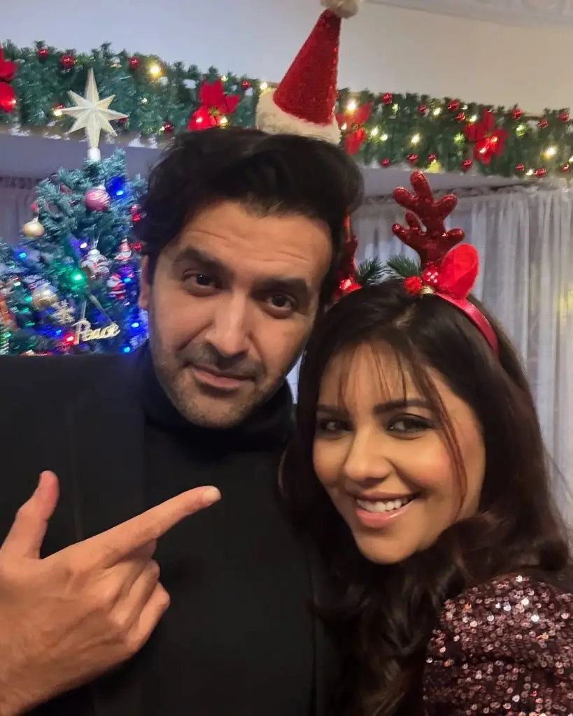 Photos of Sunita Marshall celebrating Christmas with her family