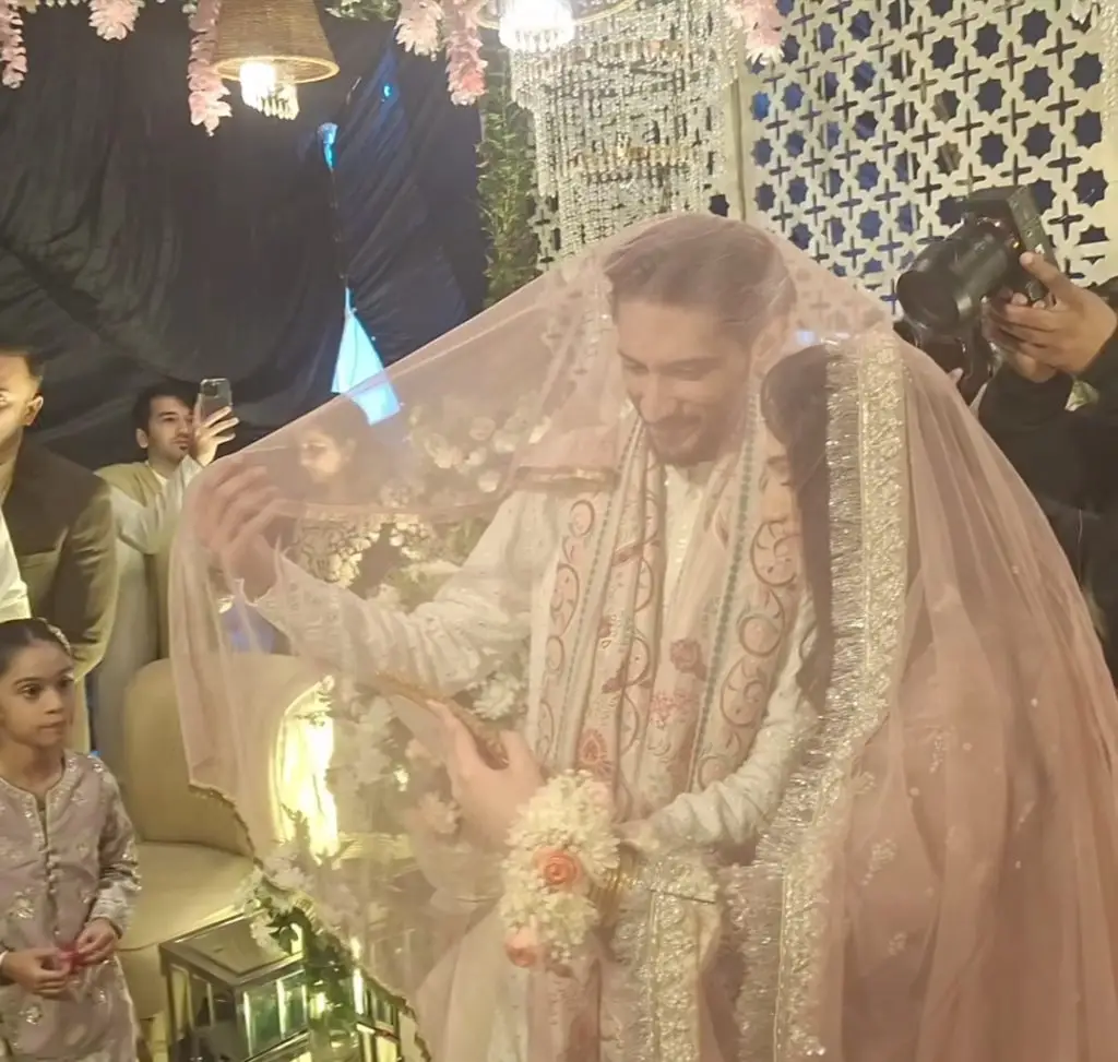 Zara Noor Abbas Brother Nikah Pictures & Video