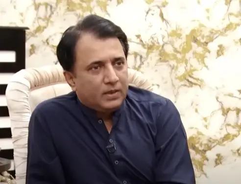 Journalist Habib Akram Cries Remembering Difficult Financial Days