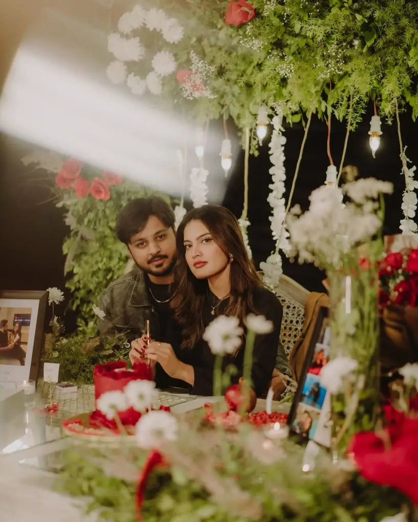 Iqra Kanwal Celebrates Wedding Anniversary In A Romantic Setup