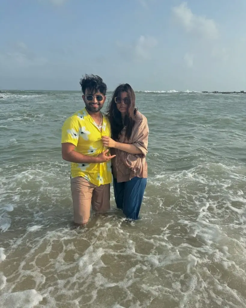 Kiran Ashfaque Hussein Dar Shares Pictures With Husband On Anniversary