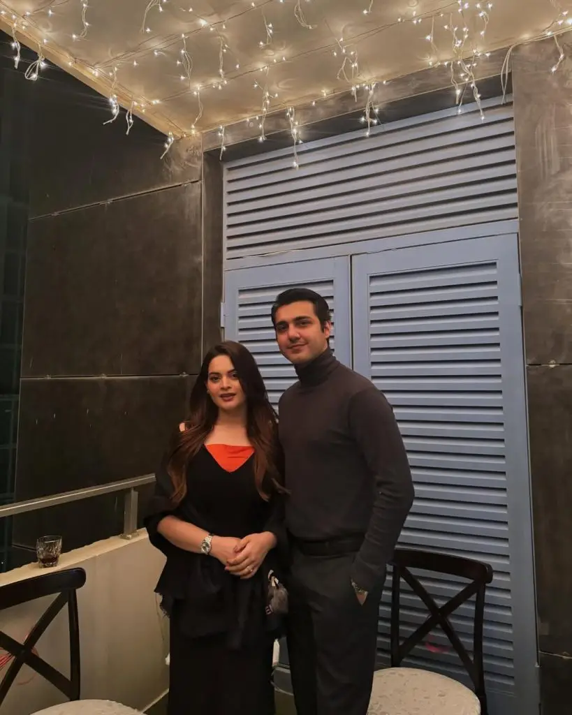 Manal Khan shared the clicks of the star studded Christmas dinner.