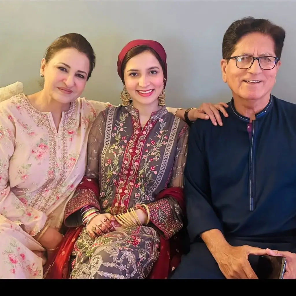 Saba Faisal expressed his love for his daughter-in-law on the occasion of her anniversary.