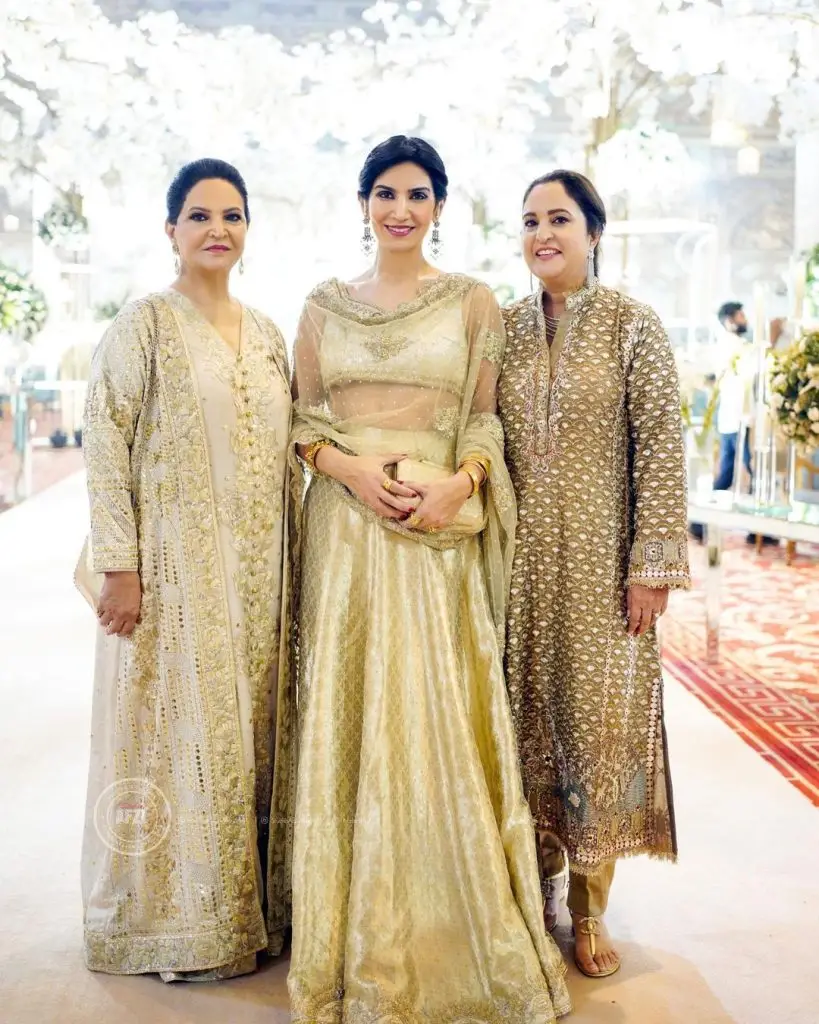 Tahira Syed With Her Children At A Family Wedding