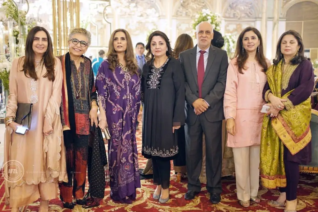 Tahira Syed With Her Children At A Family Wedding