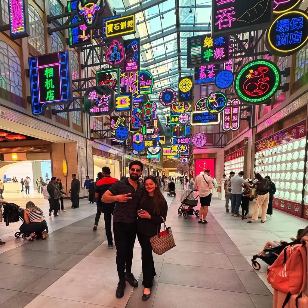 Aiman Khan & Muneeb Butt Share New Adorable Photos from Dubai