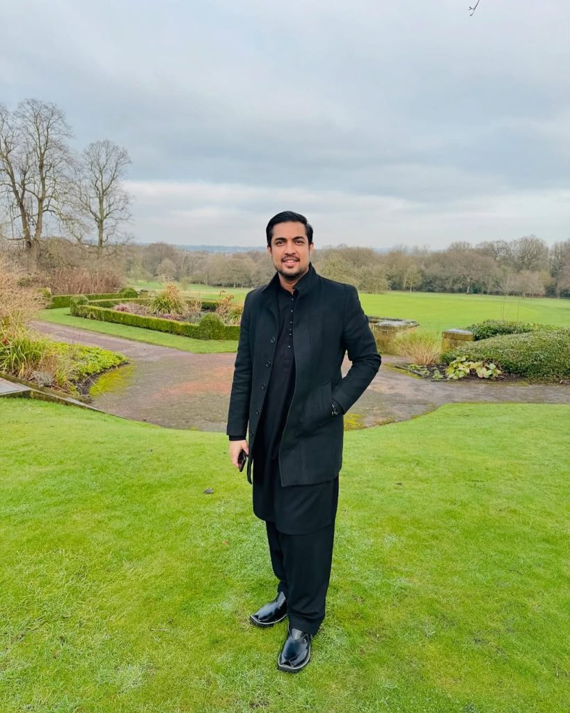 Iqrar Ul Hassan & Aroosa Iqrar New Pictures from UK