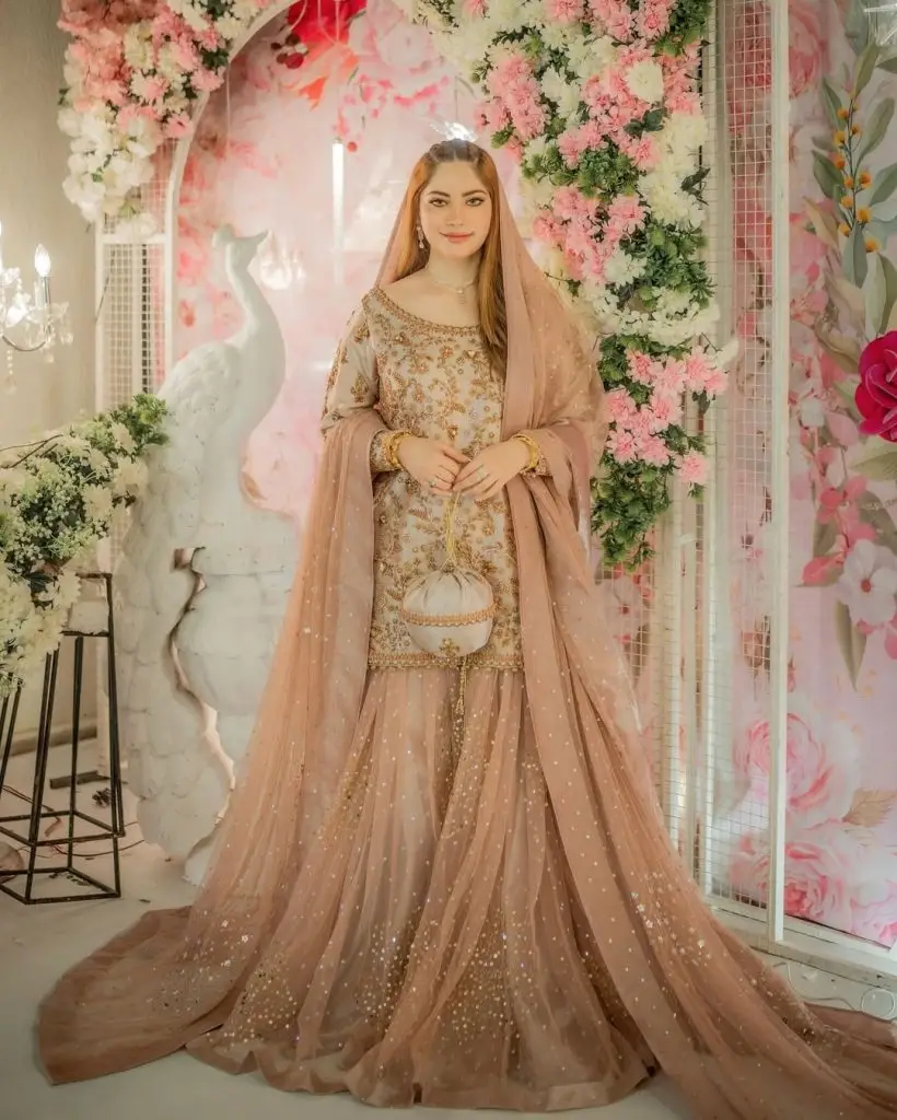 Neelam Muneer Shares HD Pictures from Her Dua e Khair