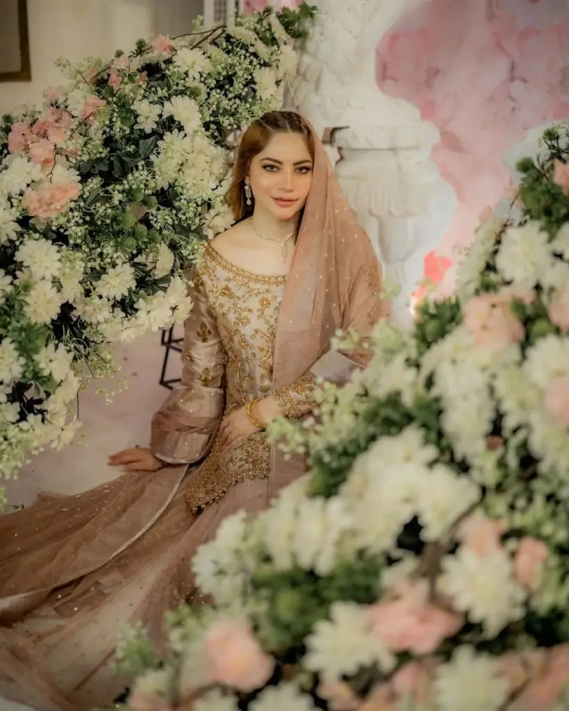 Neelam Muneer Shares HD Pictures from Her Dua e Khair