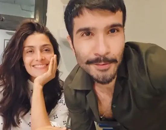 Ayeza Khan and Feroze Khan cute video from Humraaz set