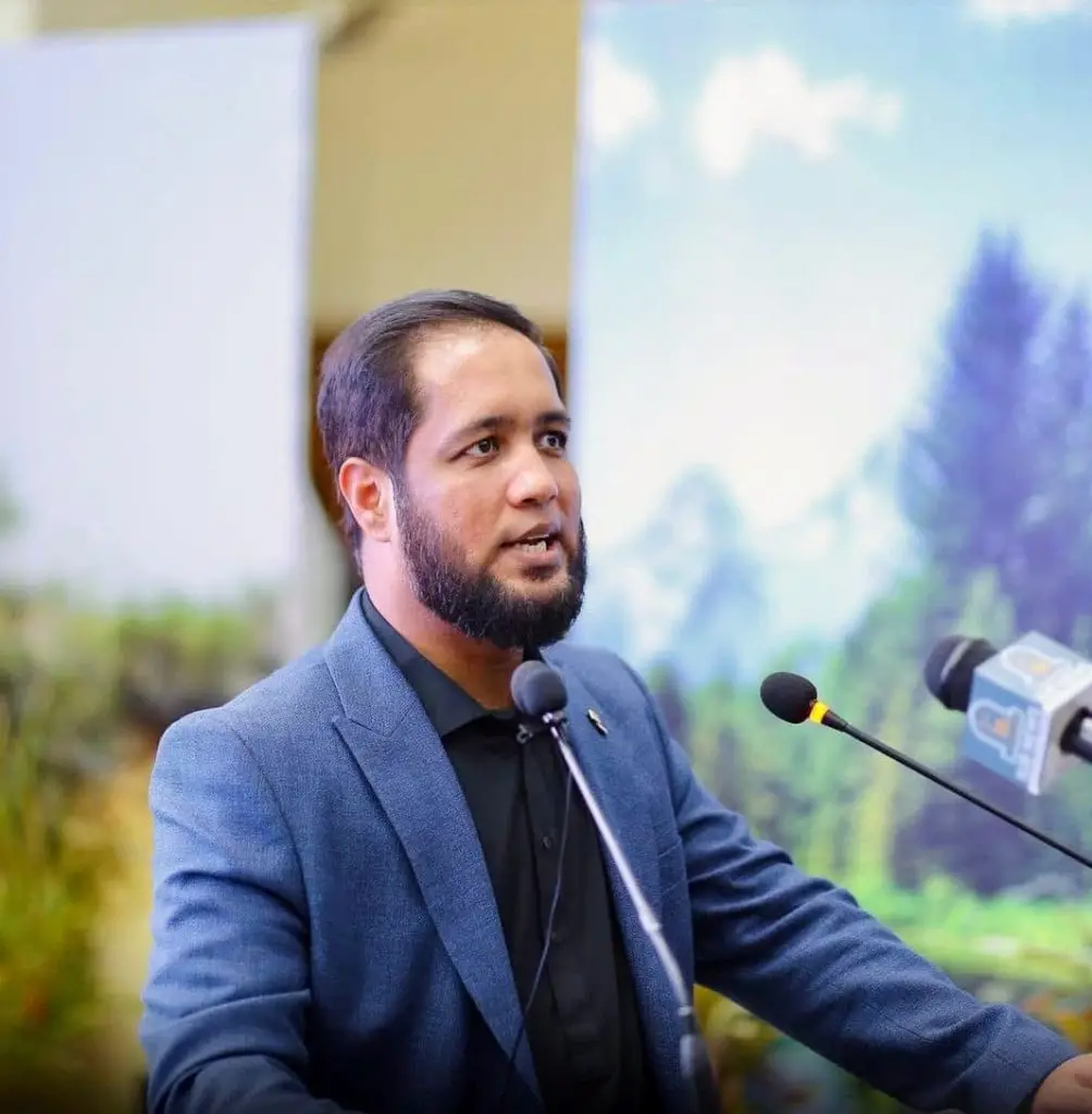 Hafiz Ahmed Reveals His Digital Media Income