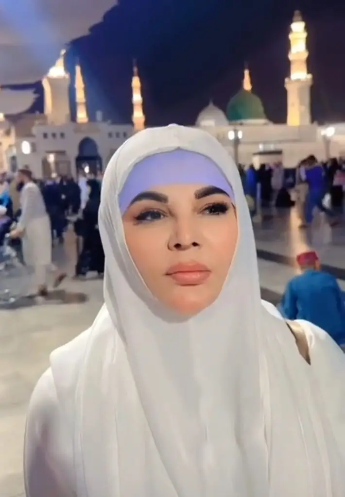 Rakhi Sawant's Video From Madina on New Year