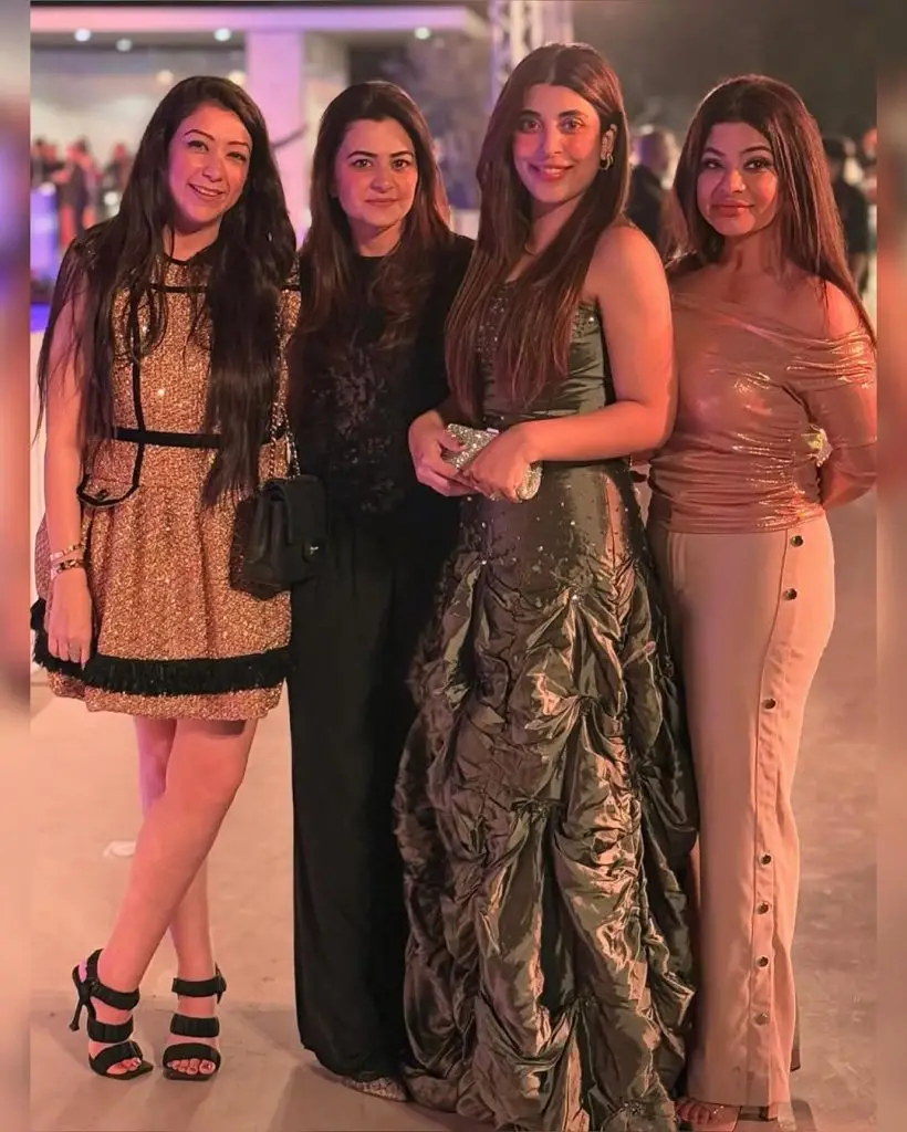 Urwa Hocane And Farhan Saeed Celebrate New Year's With RFAK & Kriti Sanon