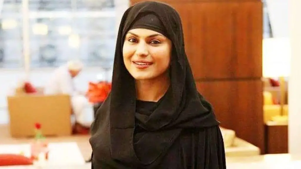 Veena Malik On Her Hijab & Religious Journey