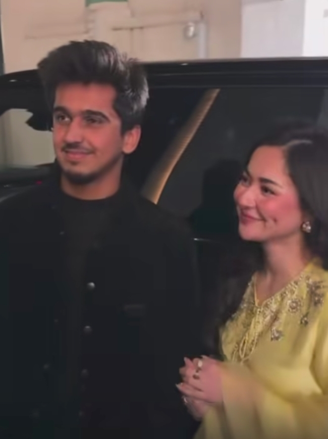 Fans react to the unexpected interaction of Haniya Aamir and Sam Ayub