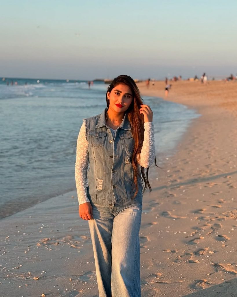 Hassan Ali Family Pictures from Jumeirah Beach, Dubai