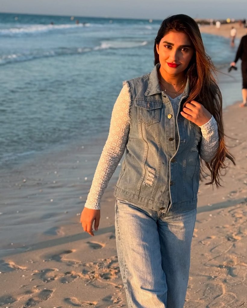 Hassan Ali Family Pictures from Jumeirah Beach, Dubai