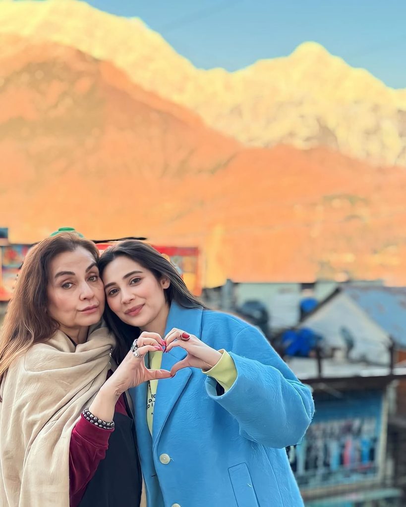 Salma Agha Daughter Shares Pictures from Madina