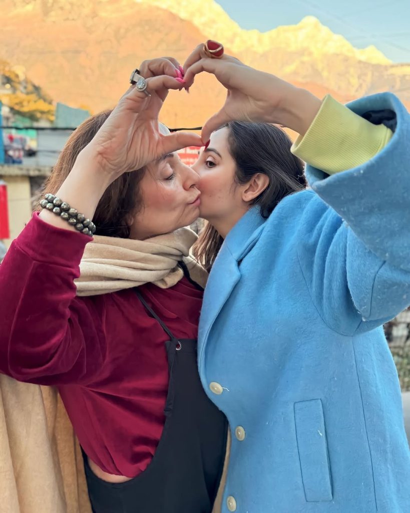 Salma Agha Daughter Shares Pictures from Madina