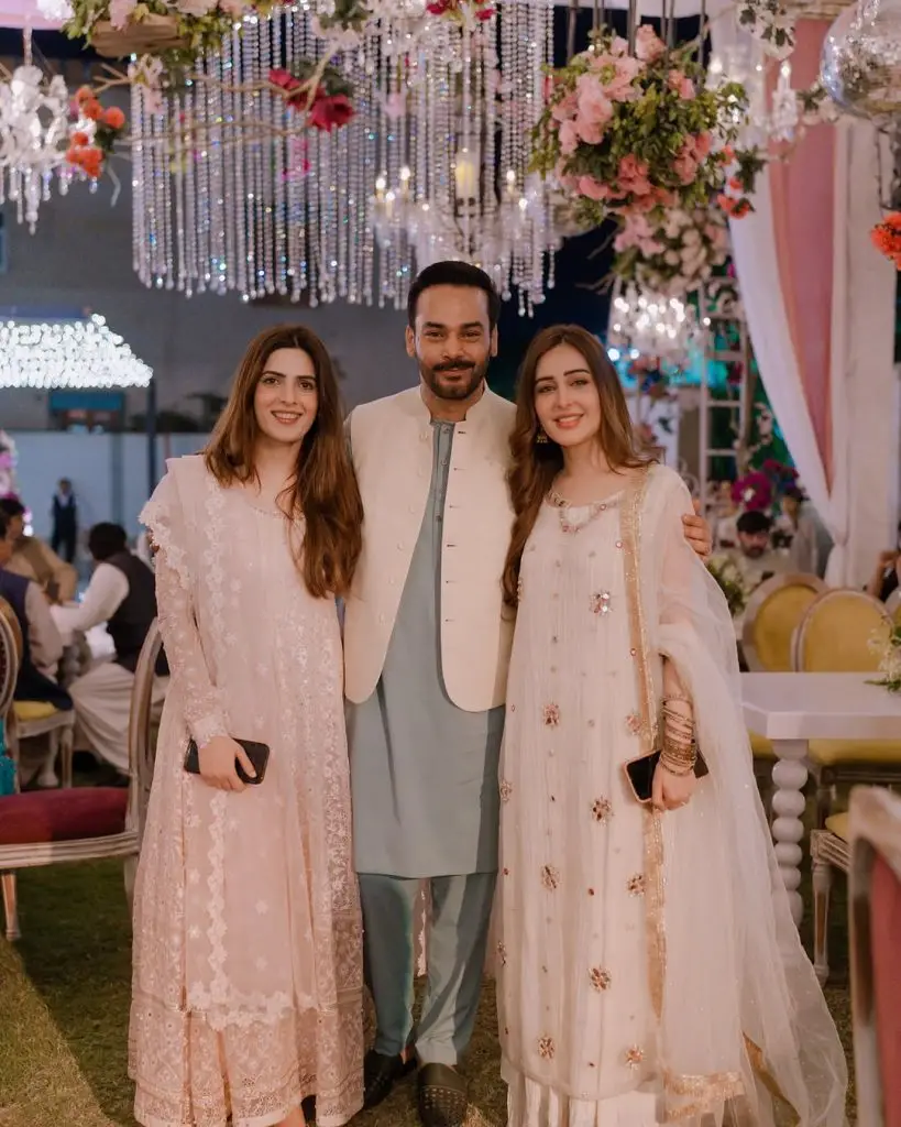 Gohar Rasheed & Kubra Khan Mayoun HD Pictures