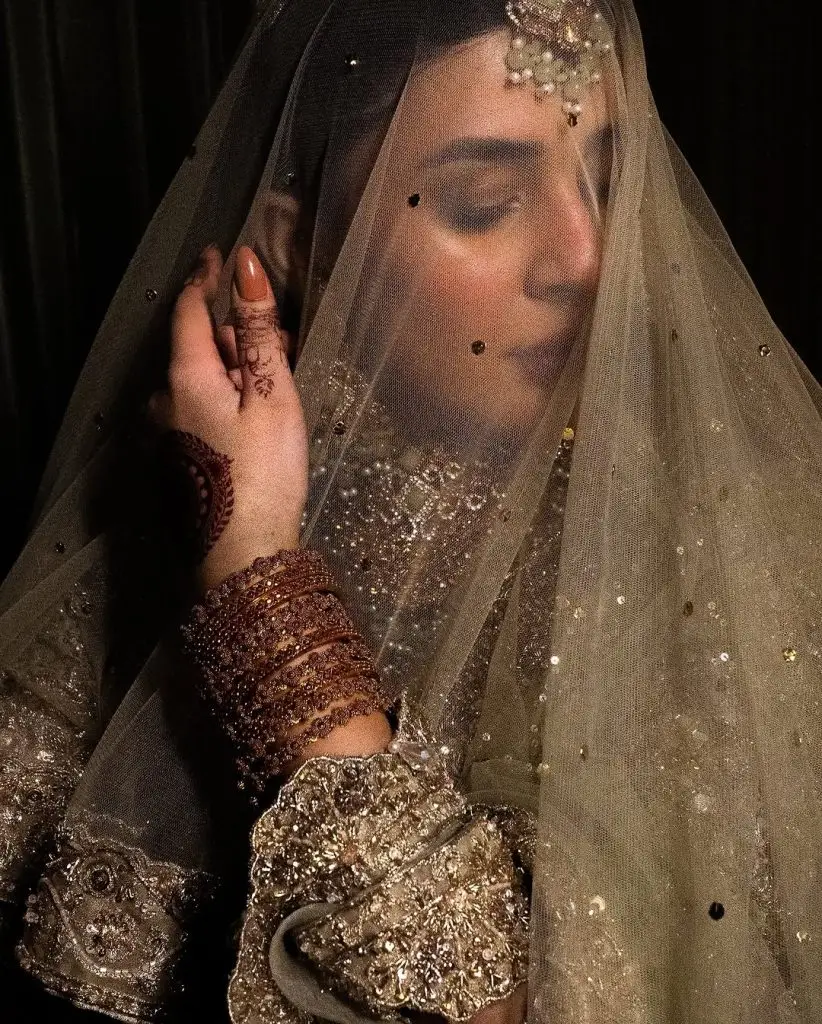 Kubra Khan & Gohar Rasheed HD Mehndi Pictures