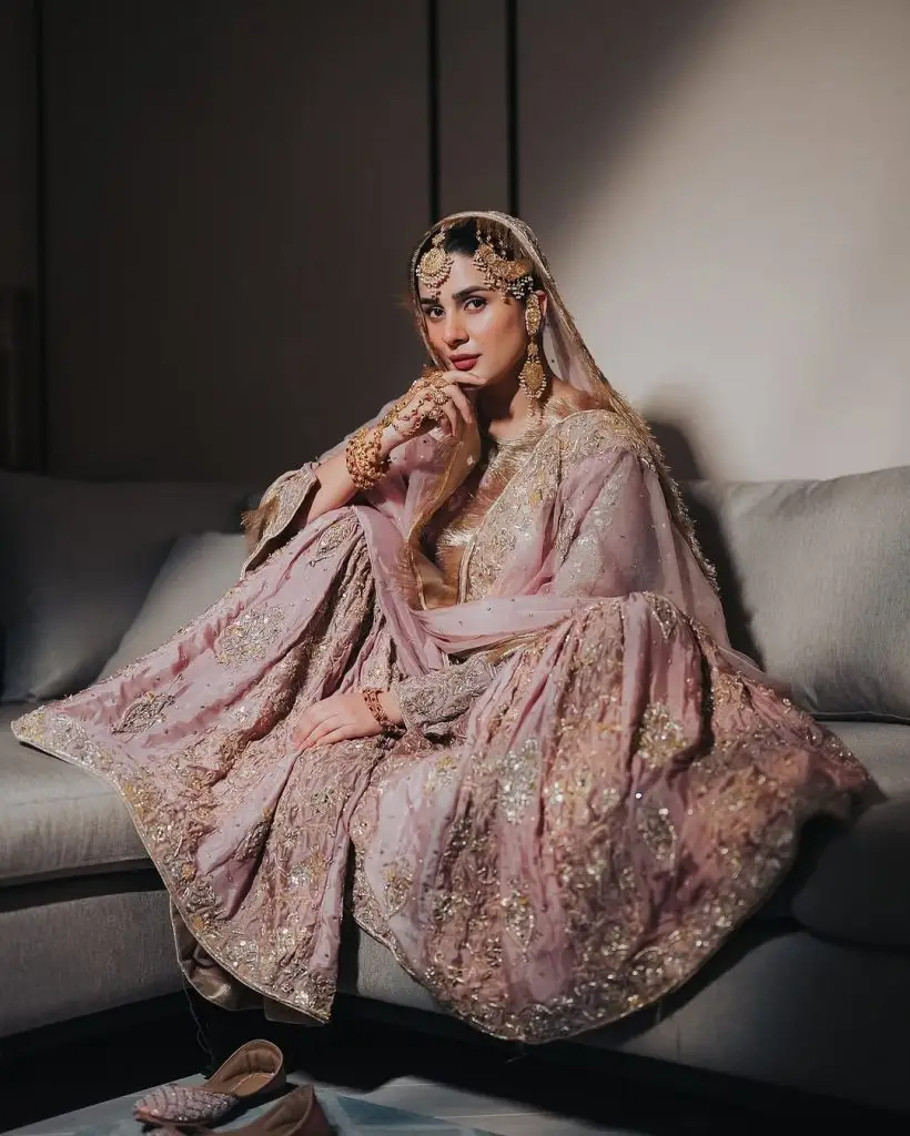 Kubra Khan & Gohar Rasheed Rukhsati Video From Makkah