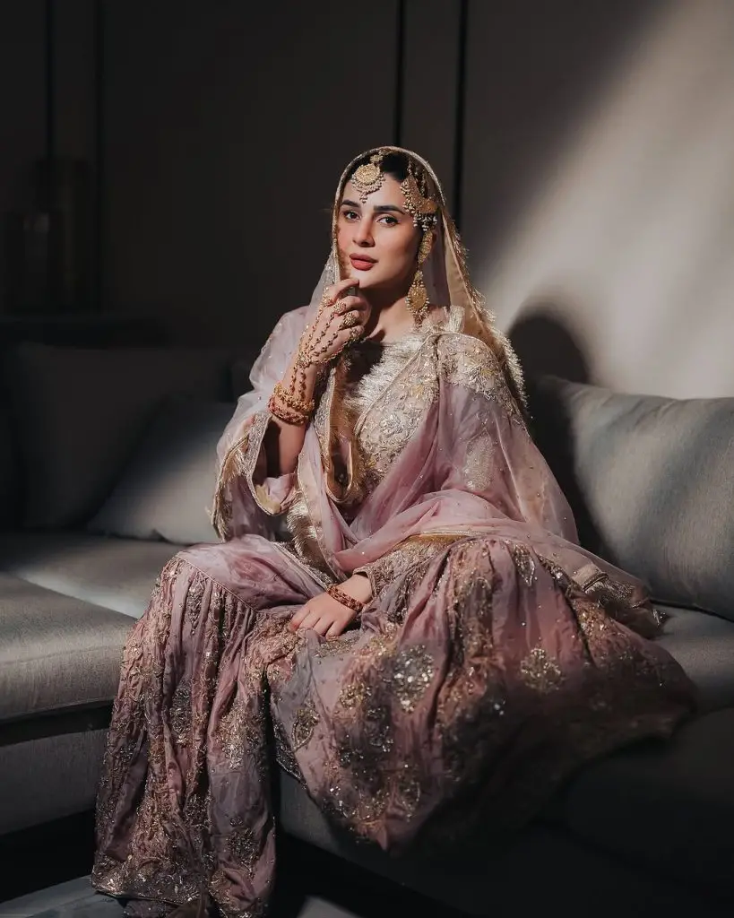 Kubra Khan & Gohar Rasheed Rukhsati Video From Makkah