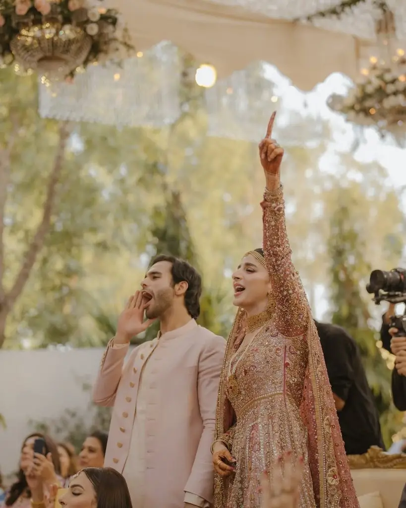 Mawra Hocane & Ameer Gilani Beautiful Wedding Day Pictures