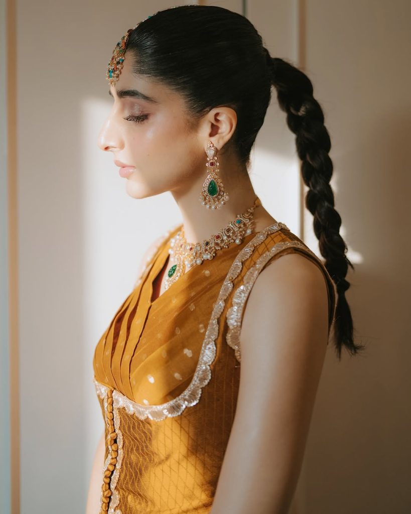 Mawra’s Mehndi Look (New Pics)