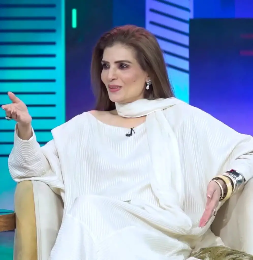 Resham Reveals Khalil Ur Rehman Qamar Misbehaved With Her