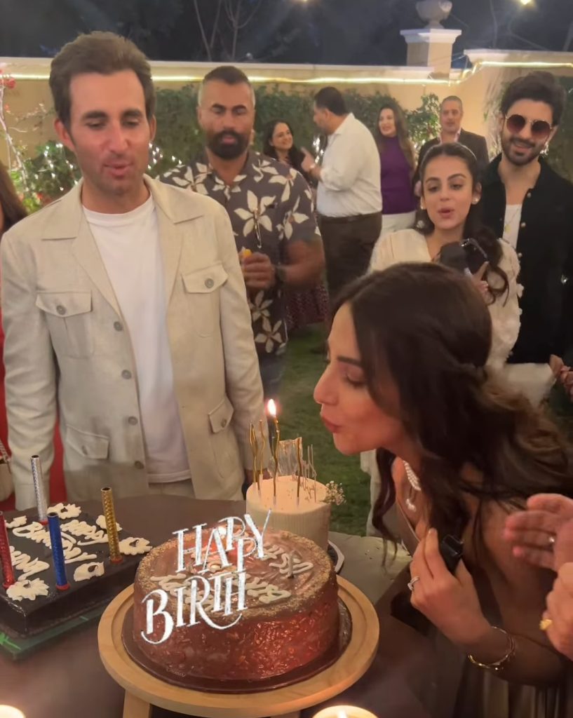 Ushna Shah Celebrates Birthday with Friends