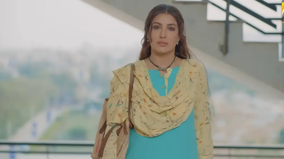 Dayan - Viewers Question Mehwish Hayat as University Student