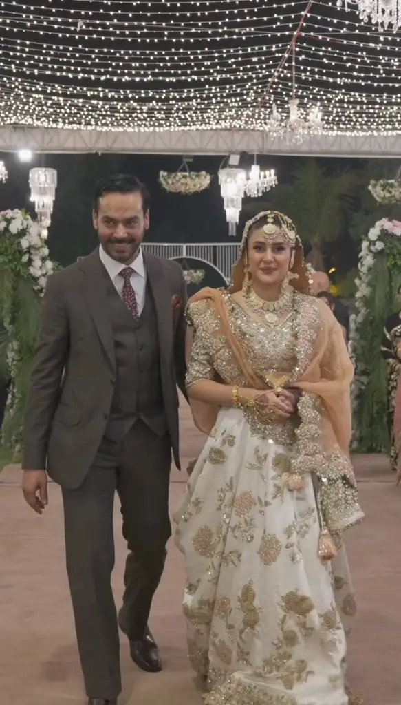 Kubra Khan and Gohar Rasheed HD Walima Video