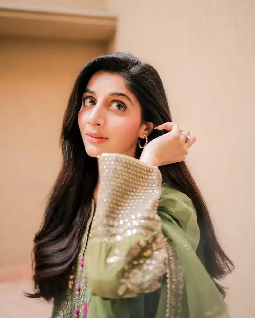 Mawra Hocane About Falling in Love with Ameer Gilani