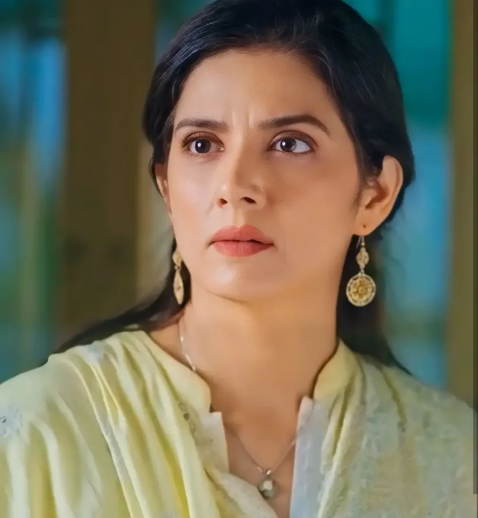 Savera Nadeem’s Makeup and Look in Kuch Na Kehna Starts Debate