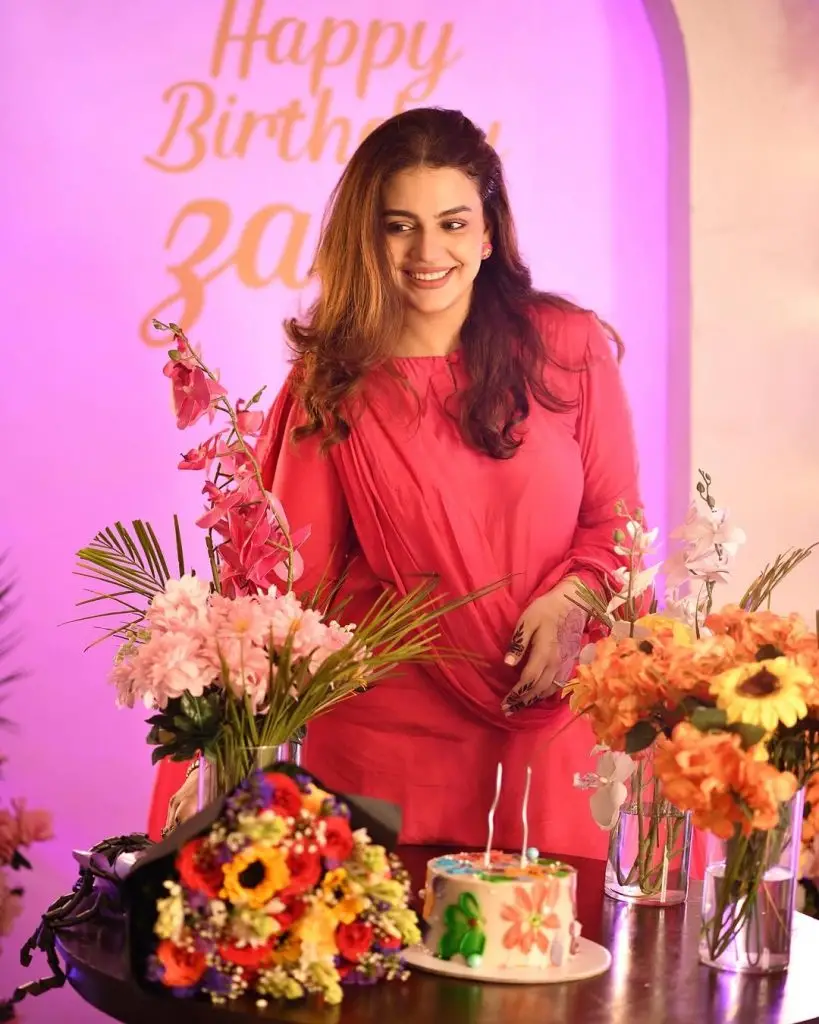 Zara Noor Abbas celebrates birthday with husband