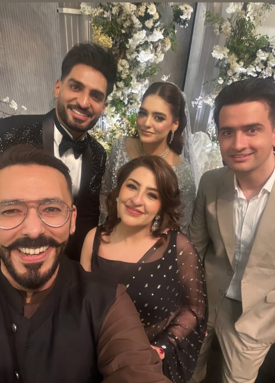 Omer Shahzad Shanzay Lodhi Beautiful Reception Pictures Reviewit pk