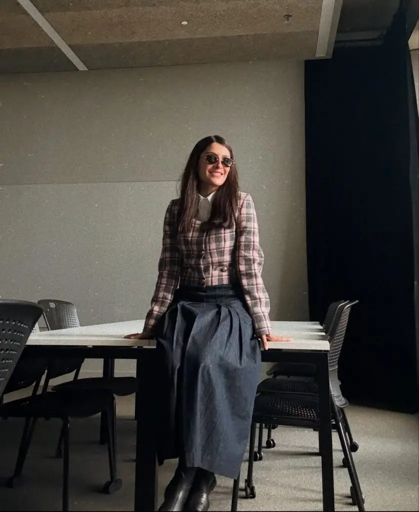 Ayeza Khan Criticized for Bragging About Acting School & Learning