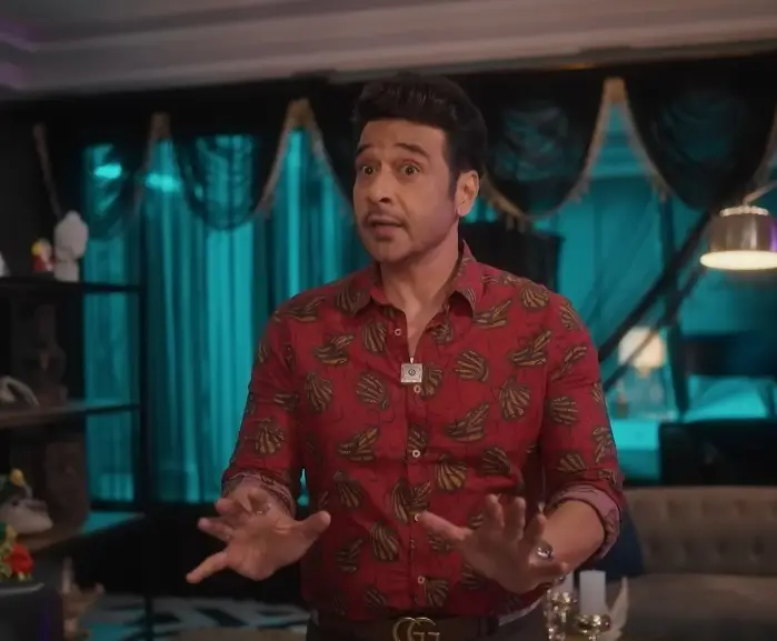 Faysal Quraishi Shines in Complex Role in Behroopia